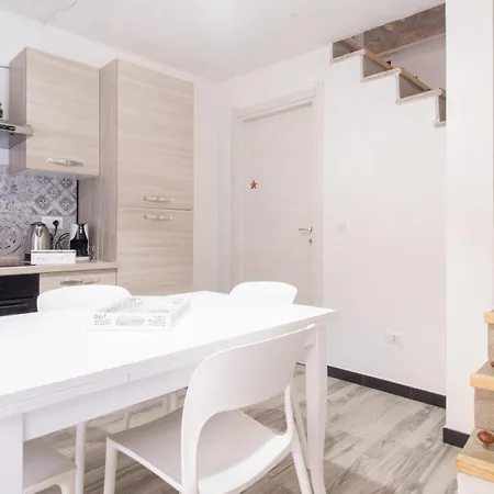 Casa Moon Affittacamere 3*