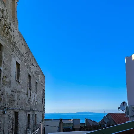 Casa Moon